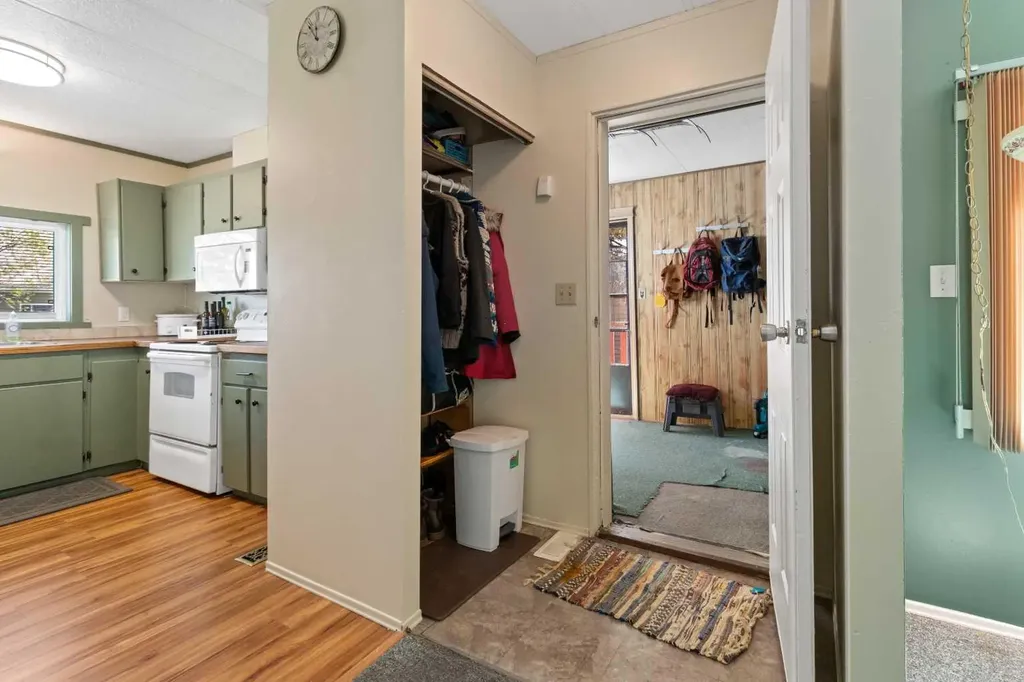 5344 76 Street Red Deer AB T4P 2A6