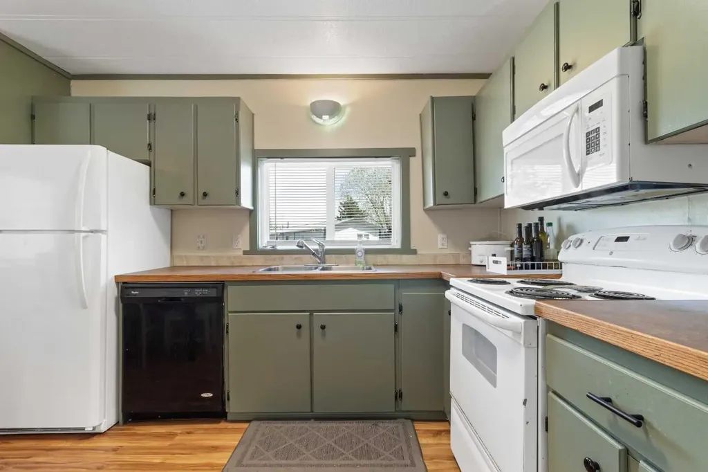 5344 76 Street Red Deer AB T4P 2A6