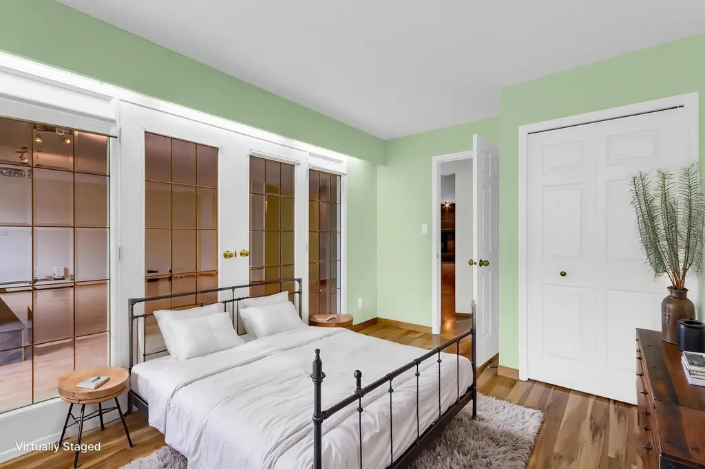 215 14 Avenue SW Calgary AB T2R 0M2