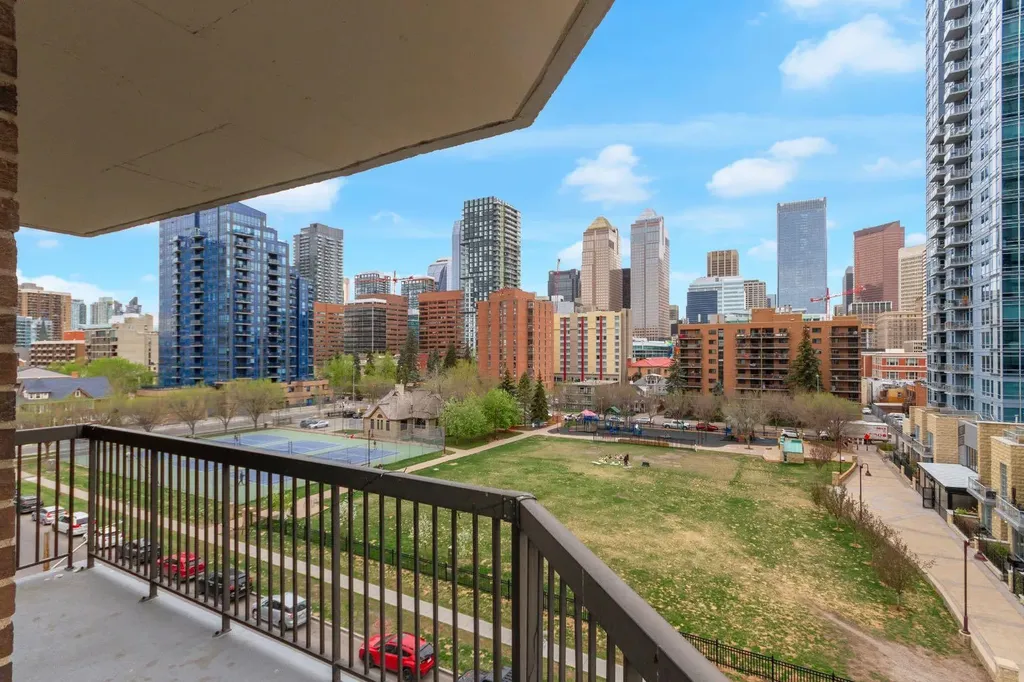 215 14 Avenue SW Calgary AB T2R 0M2