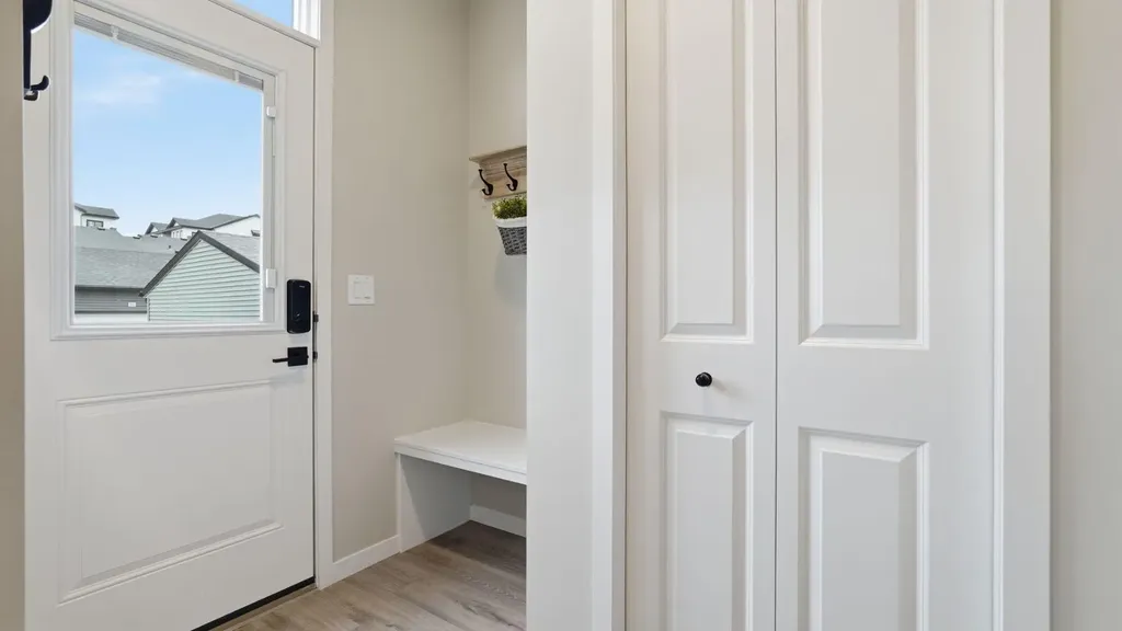 77 Wolf Gate Okotoks AB T1S 5T9