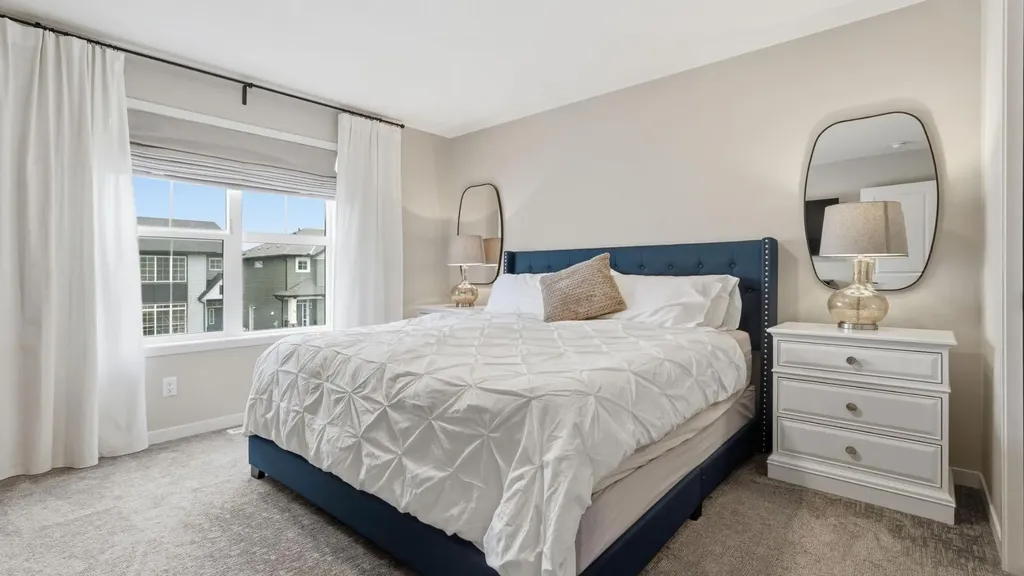 77 Wolf Gate Okotoks AB T1S 5T9