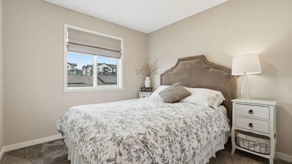 77 Wolf Gate Okotoks AB T1S 5T9