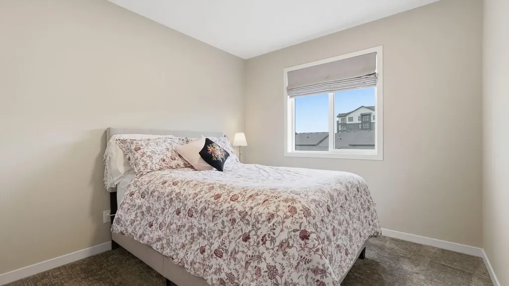 77 Wolf Gate Okotoks AB T1S 5T9