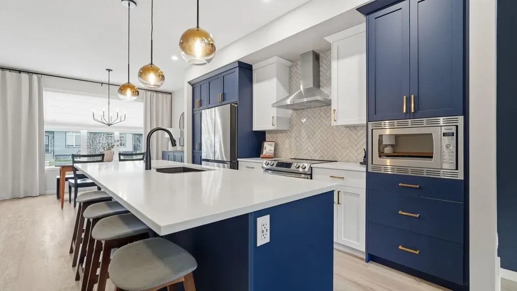 77 Wolf Gate Okotoks AB T1S 5T9