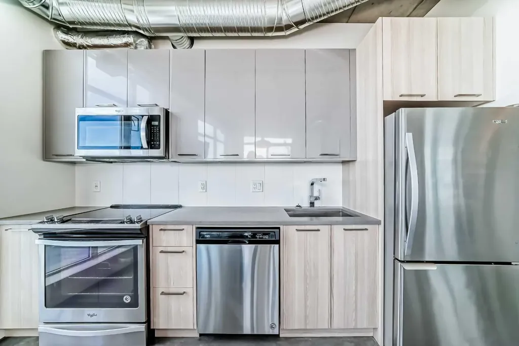 624 8 Avenue SE Calgary AB T2G 1S5