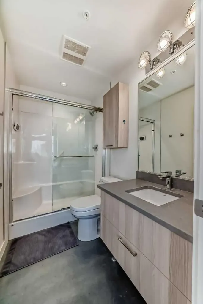 624 8 Avenue SE Calgary AB T2G 1S5
