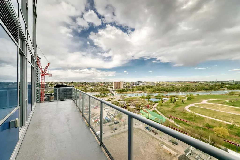 624 8 Avenue SE Calgary AB T2G 1S5