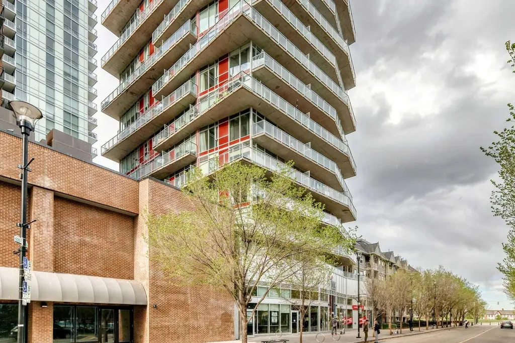 624 8 Avenue SE Calgary AB T2G 1S5