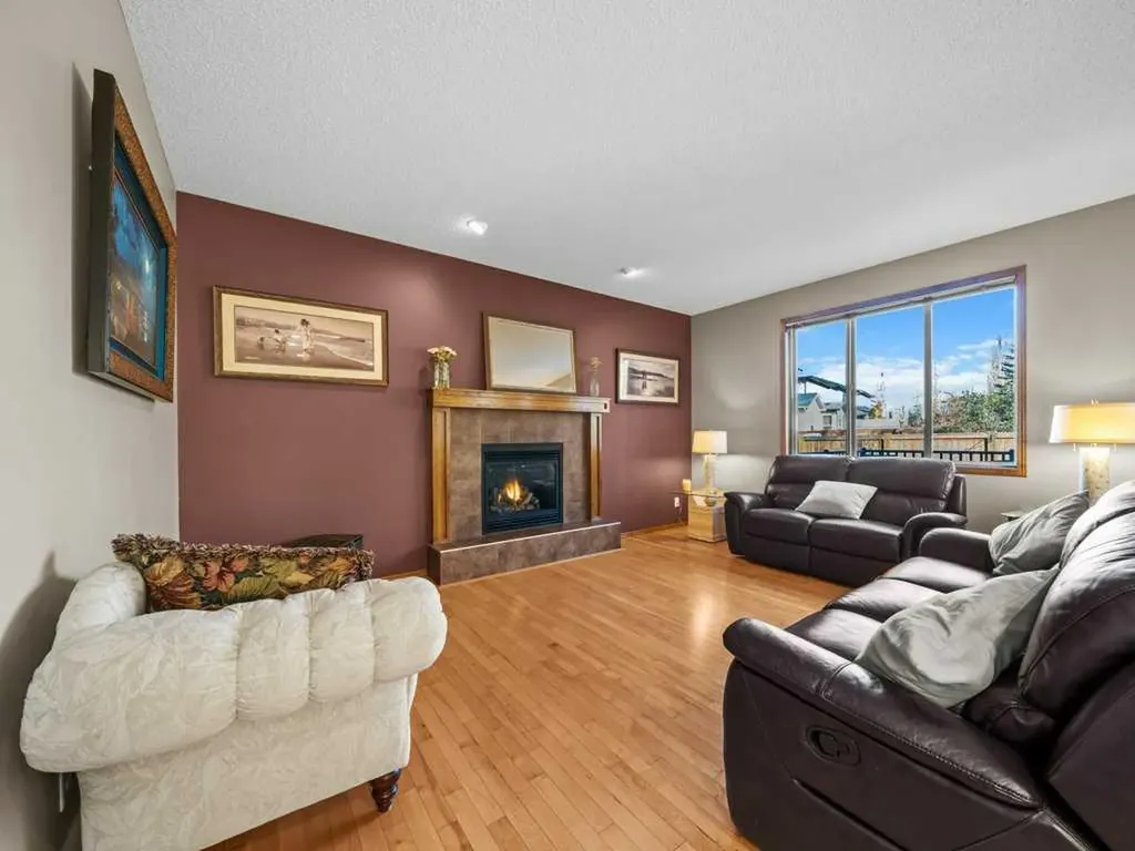 108 Pantego Rise NW Calgary AB T3K 6J3