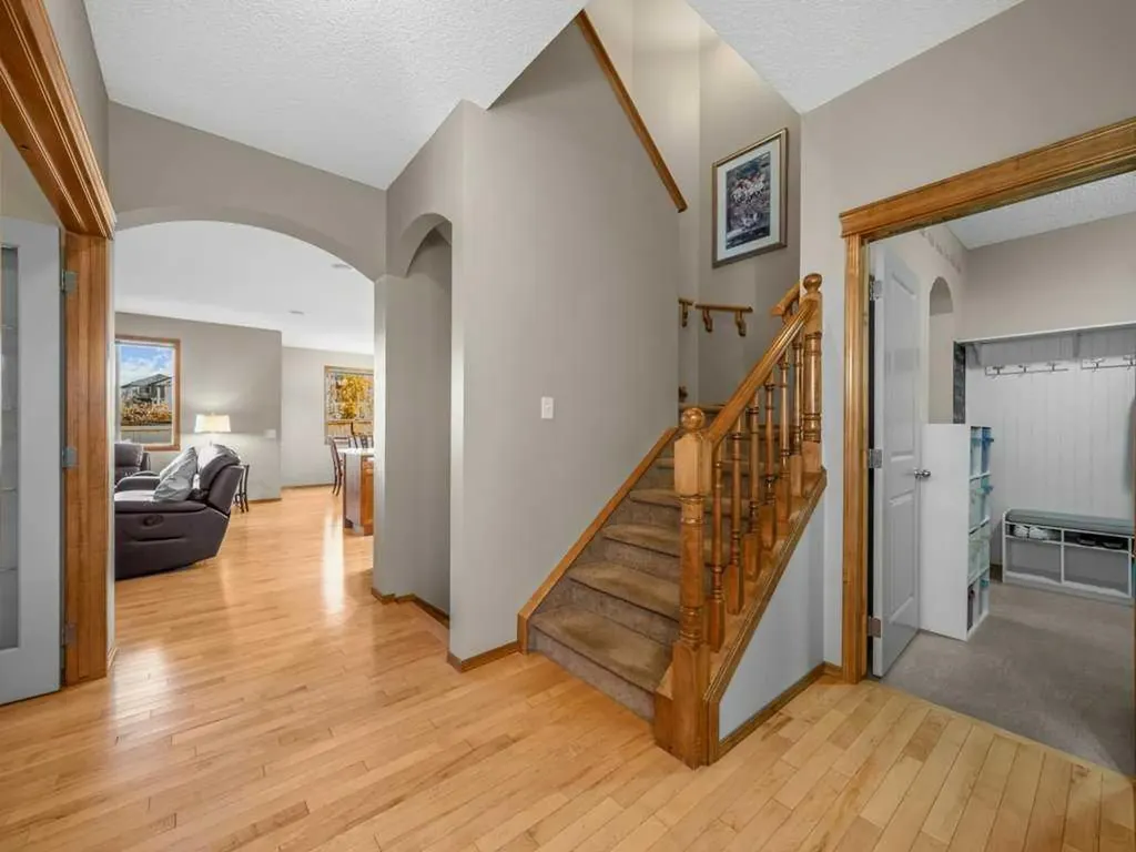108 Pantego Rise NW Calgary AB T3K 6J3