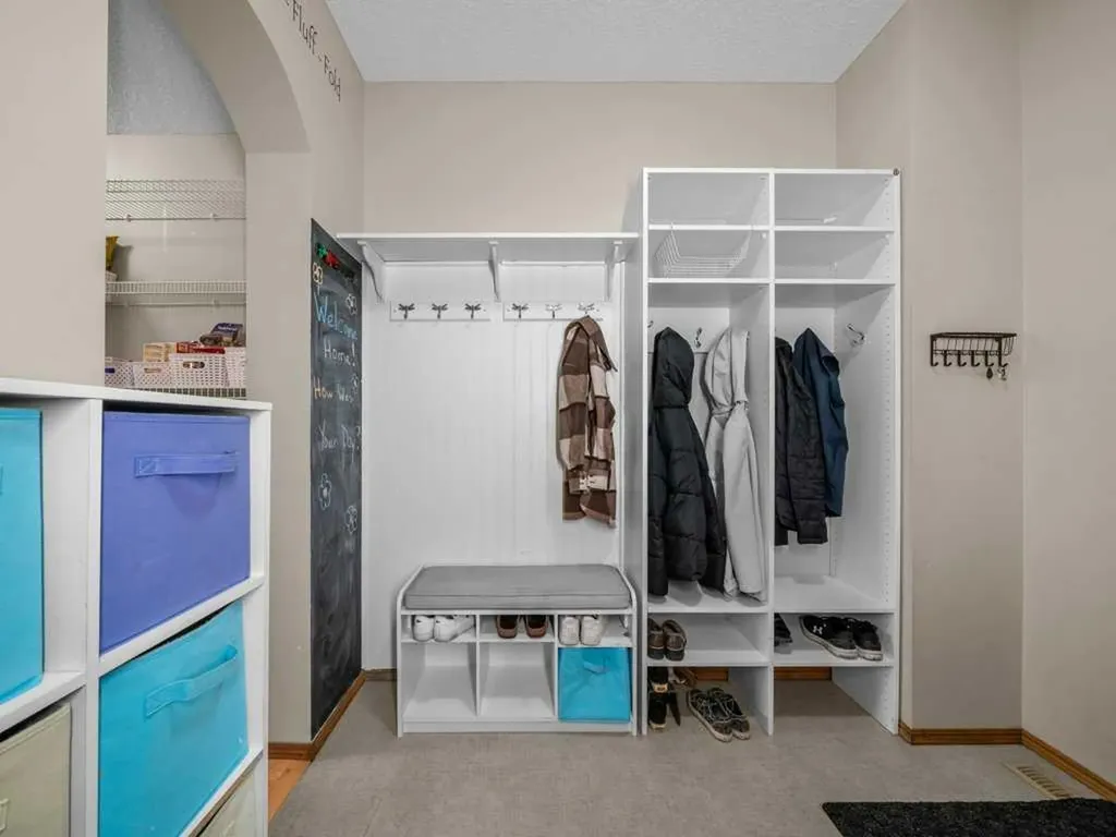 108 Pantego Rise NW Calgary AB T3K 6J3