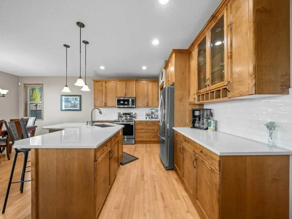 108 Pantego Rise NW Calgary AB T3K 6J3