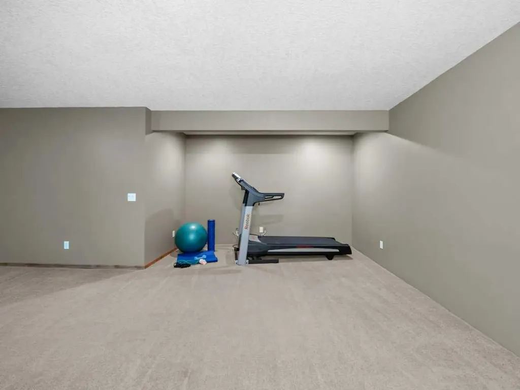 108 Pantego Rise NW Calgary AB T3K 6J3