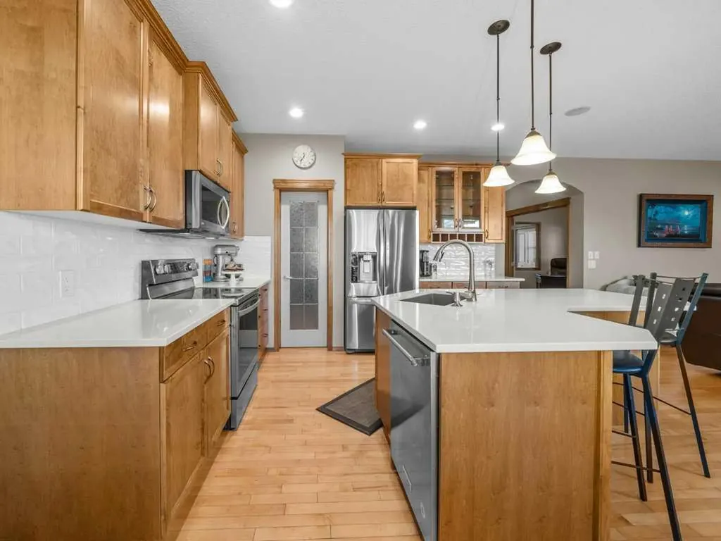 108 Pantego Rise NW Calgary AB T3K 6J3