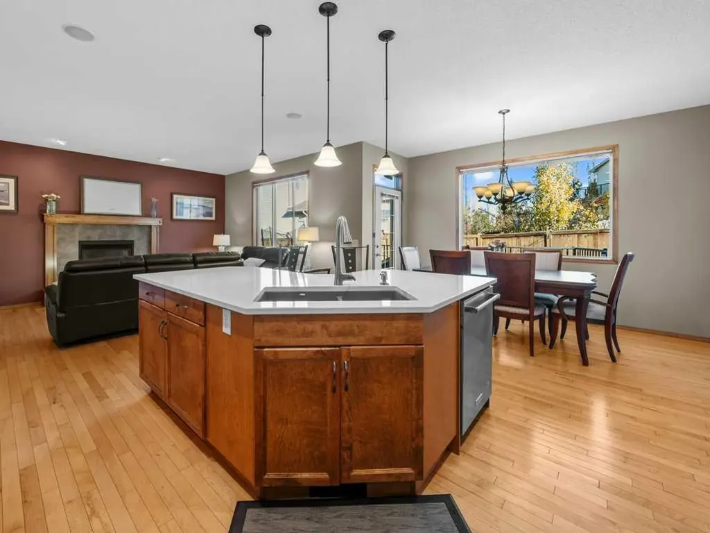 108 Pantego Rise NW Calgary AB T3K 6J3