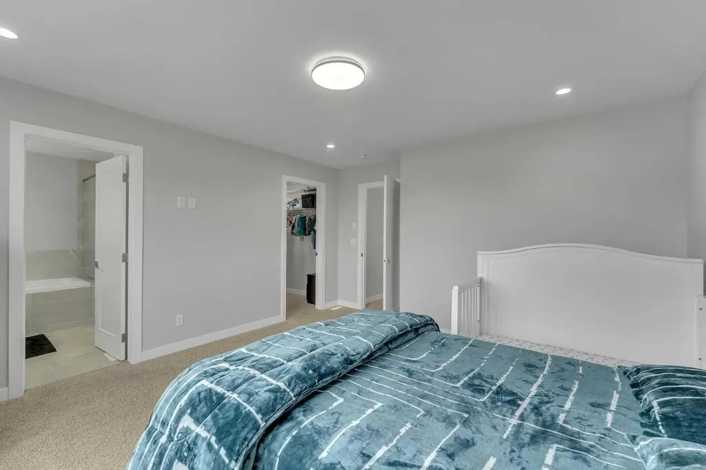 152 Savanna Way NE Calgary AB T3J0Z9