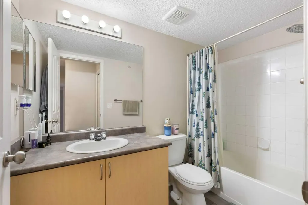 2371 Eversyde Avenue SW Calgary AB T2Y 5B8