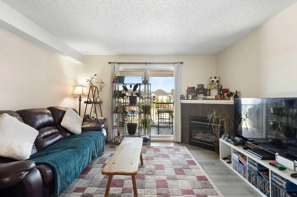 2371 Eversyde Avenue SW Calgary AB T2Y 5B8