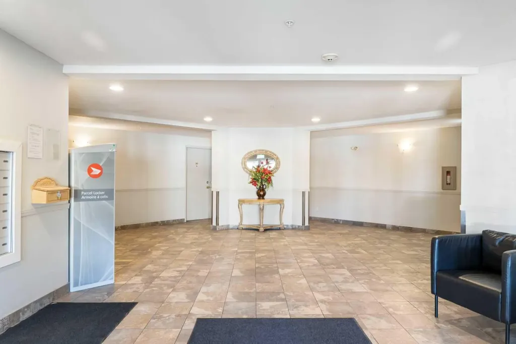 2371 Eversyde Avenue SW Calgary AB T2Y 5B8