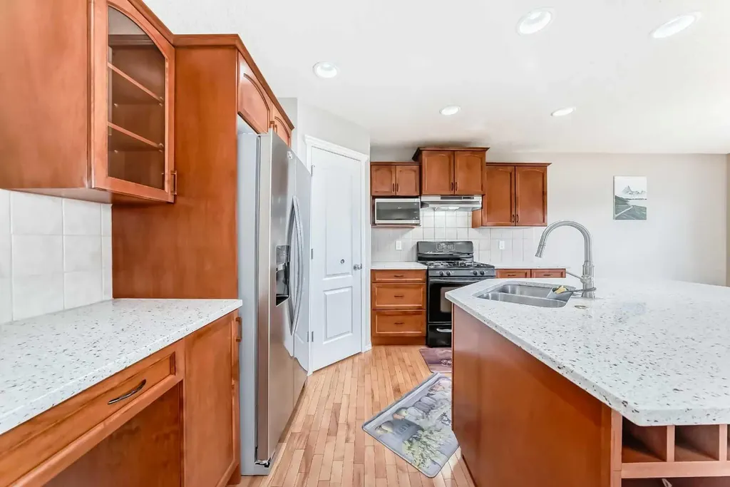 80 Eversyde Way SW Calgary AB T2Y4V5