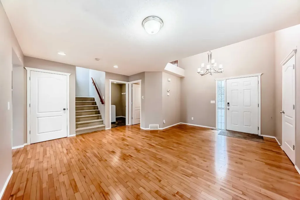 80 Eversyde Way SW Calgary AB T2Y4V5