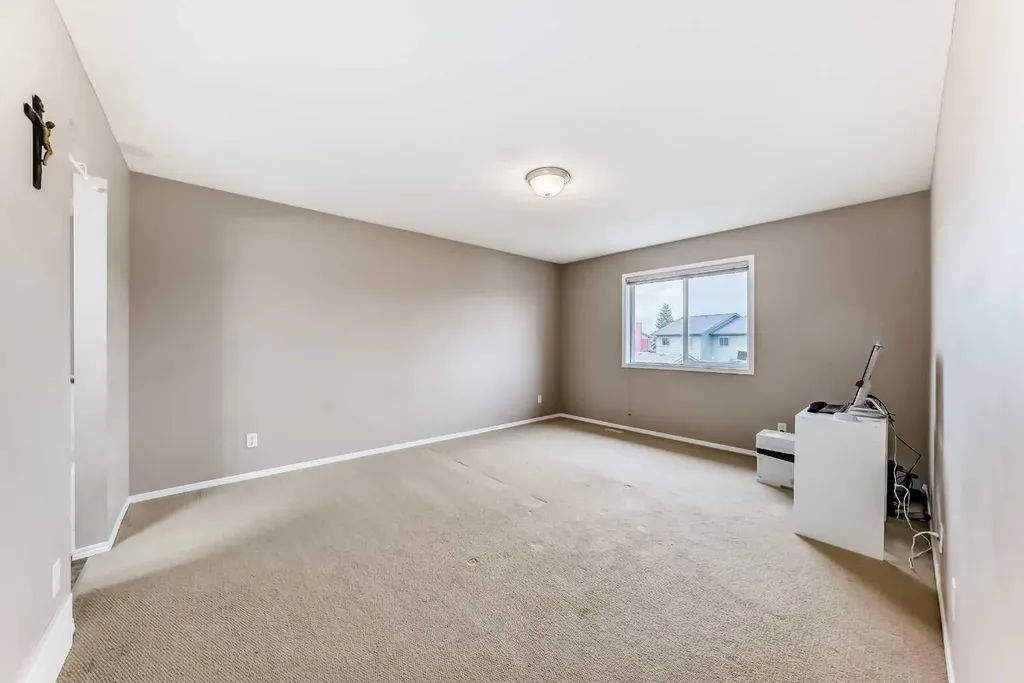 80 Eversyde Way SW Calgary AB T2Y4V5