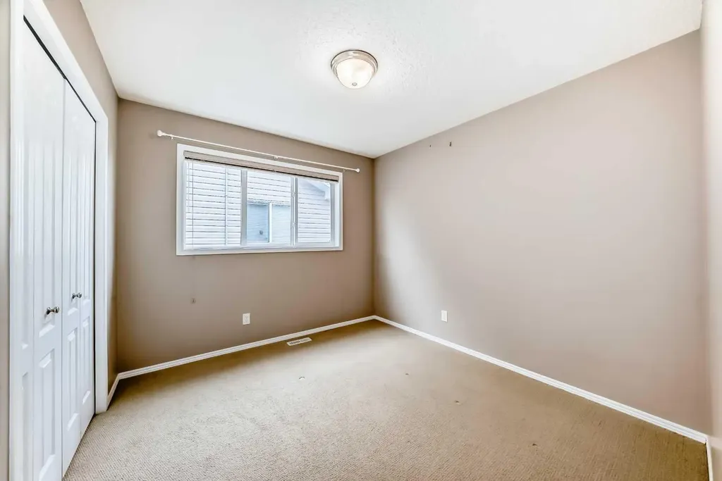 80 Eversyde Way SW Calgary AB T2Y4V5