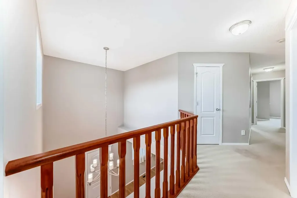 80 Eversyde Way SW Calgary AB T2Y4V5