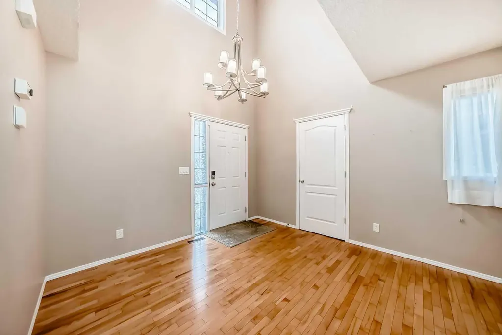 80 Eversyde Way SW Calgary AB T2Y4V5