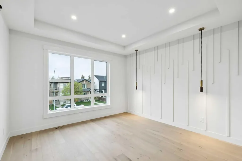 2622 30 Street SW Calgary AB T3E 2M2