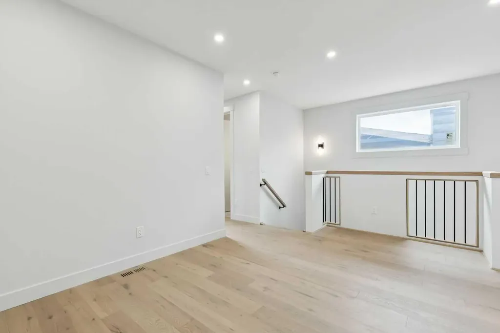 2622 30 Street SW Calgary AB T3E 2M2