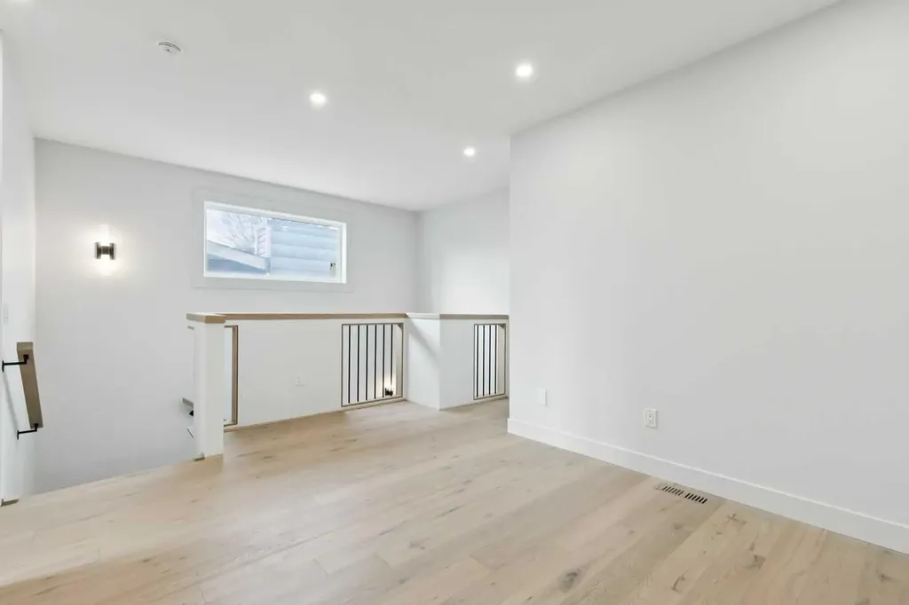 2622 30 Street SW Calgary AB T3E 2M2