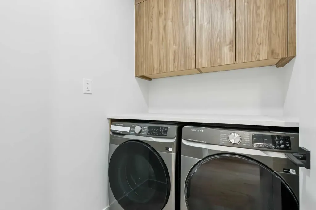 2622 30 Street SW Calgary AB T3E 2M2