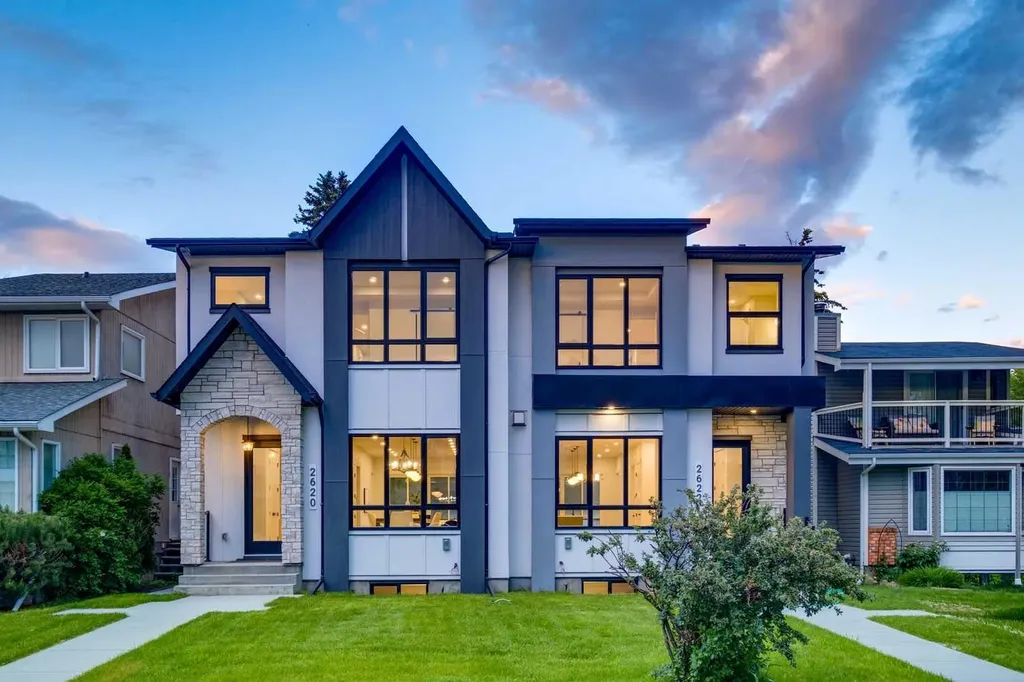 2622 30 Street SW Calgary AB T3E 2M2