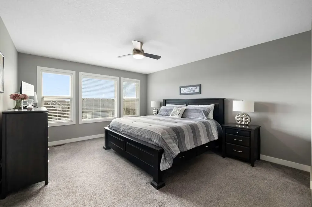41 Banded Peak View Okotoks AB T2H 2W4
