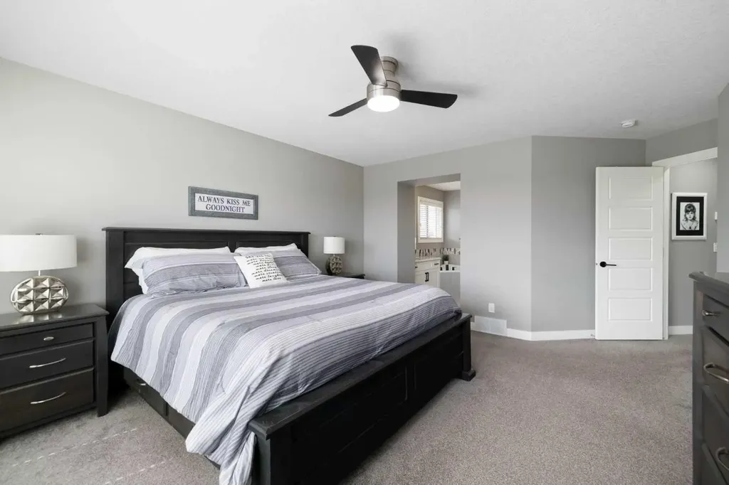 41 Banded Peak View Okotoks AB T2H 2W4