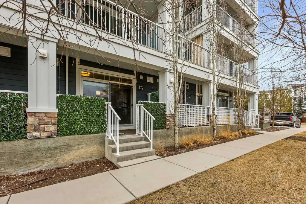 130 Auburn Meadows View SE Calgary AB T3M 2P3