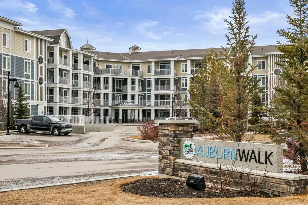 130 Auburn Meadows View SE Calgary AB T3M 2P3