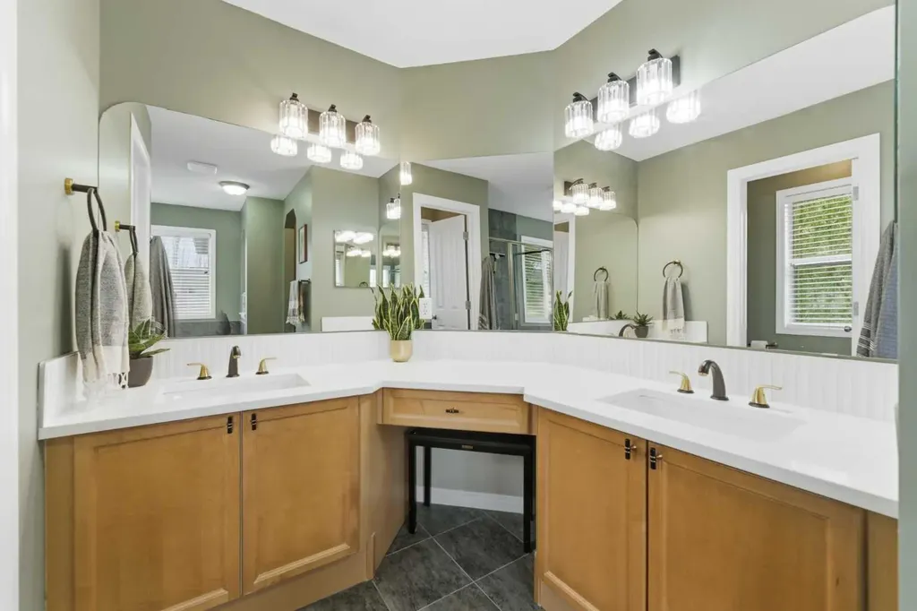 143 Chaparral Ravine View SE Calgary AB T2X 0S4