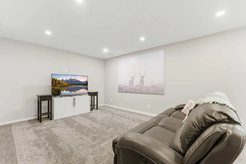 143 Chaparral Ravine View SE Calgary AB T2X 0S4