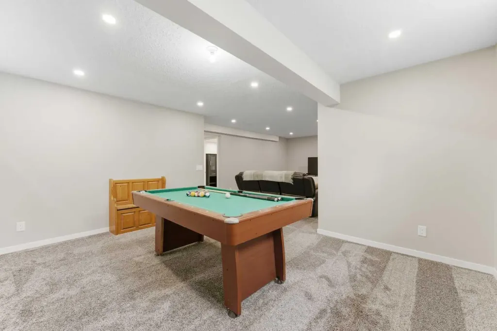 143 Chaparral Ravine View SE Calgary AB T2X 0S4