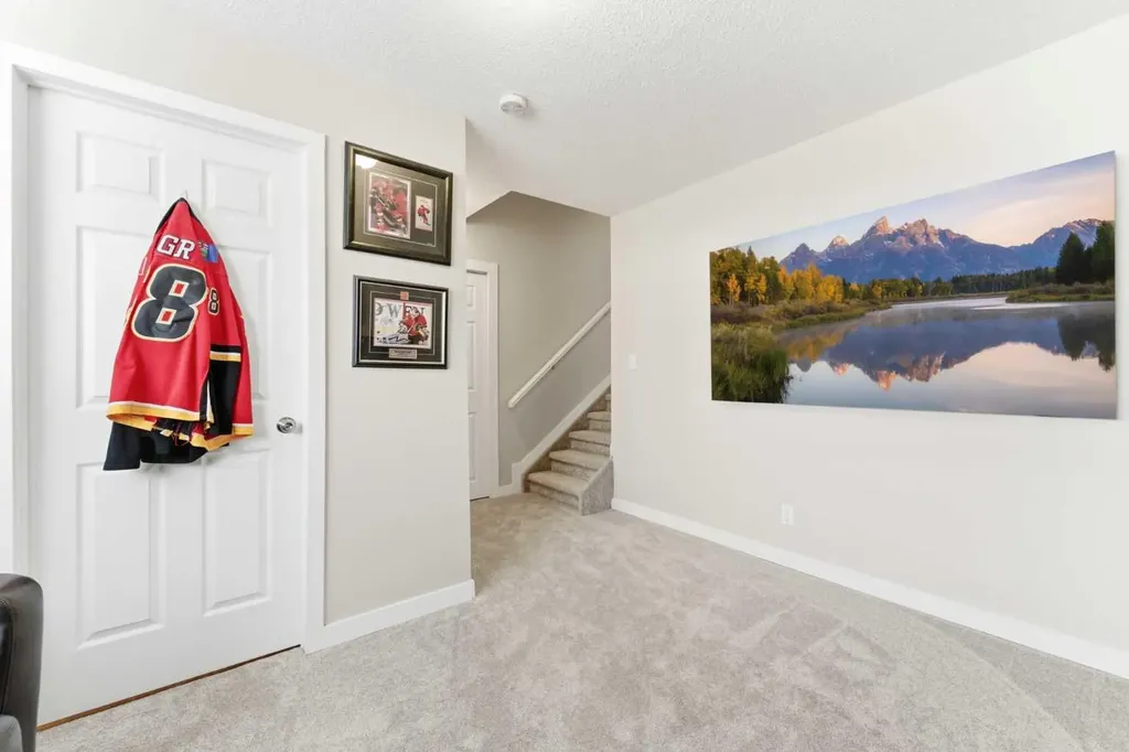 2370 Bayside Road SW Airdrie AB T4B 0N1