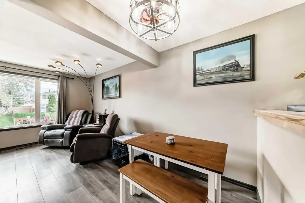 3014 Doverville Crescent SE Calgary AB T2B 1T9