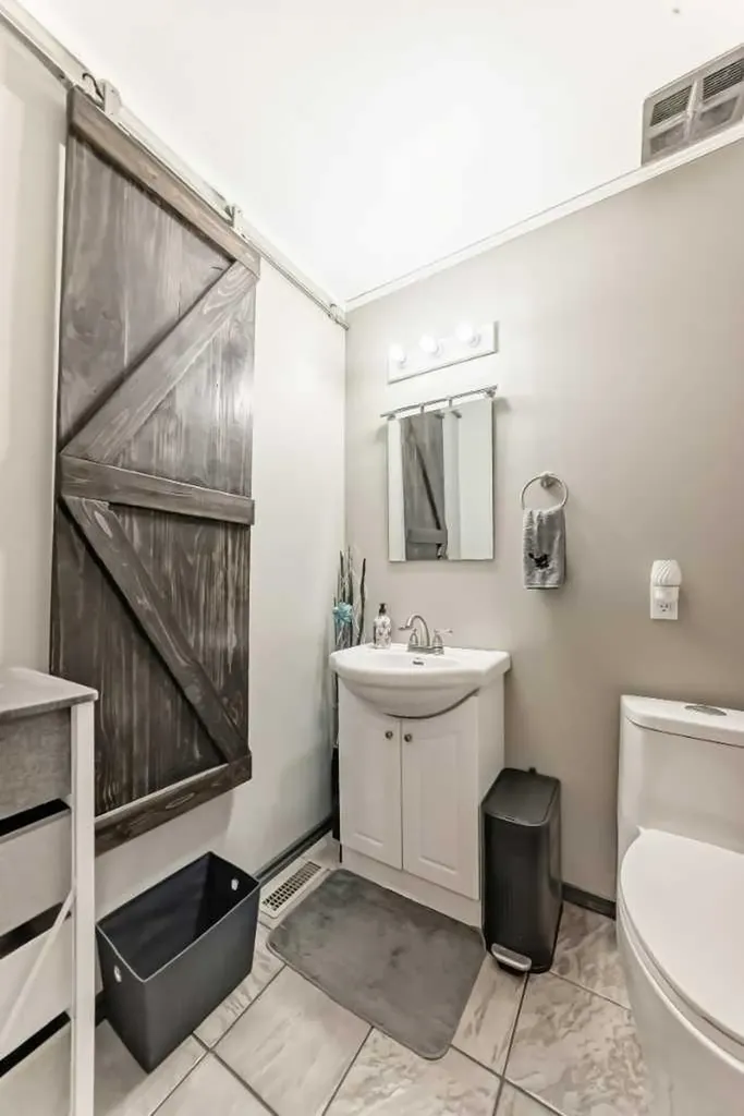 3014 Doverville Crescent SE Calgary AB T2B 1T9
