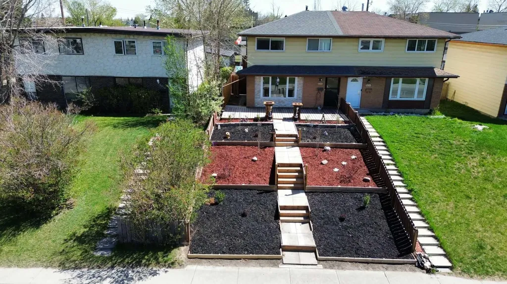 3014 Doverville Crescent SE Calgary AB T2B 1T9