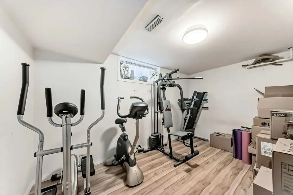 3014 Doverville Crescent SE Calgary AB T2B 1T9