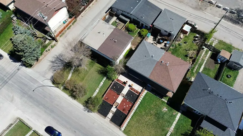 3014 Doverville Crescent SE Calgary AB T2B 1T9