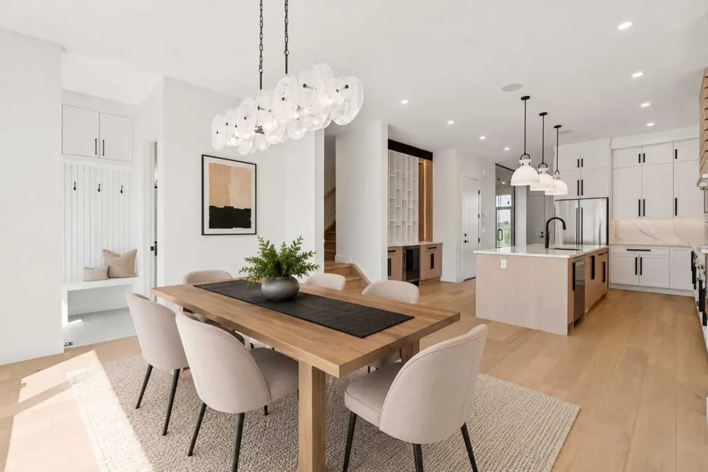 1027 32 Avenue NW Calgary AB T2K 0B2