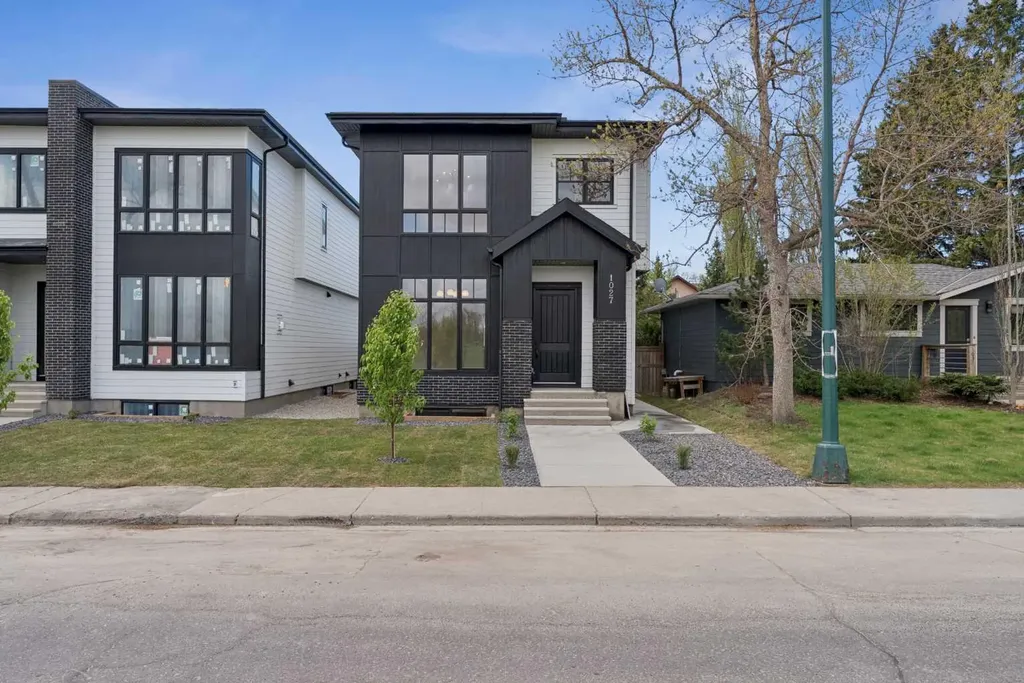 1027 32 Avenue NW Calgary AB T2K 0B2